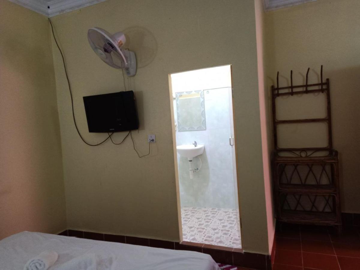Hotel Pina House Kep Esterno foto